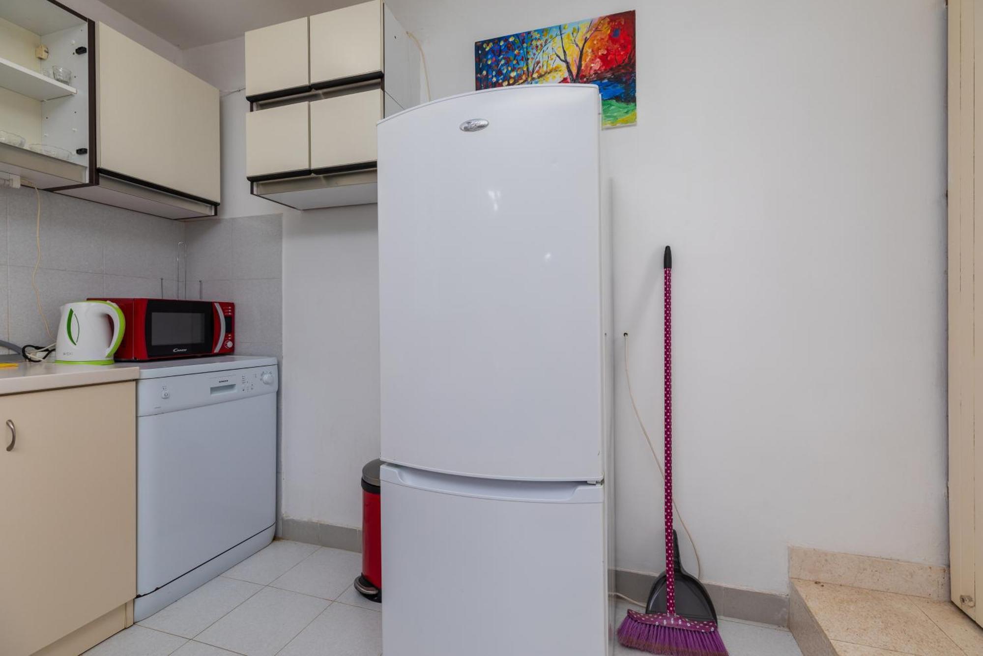 Apartments By The Sea Balica Rat, Omis - 1065 Bilik gambar